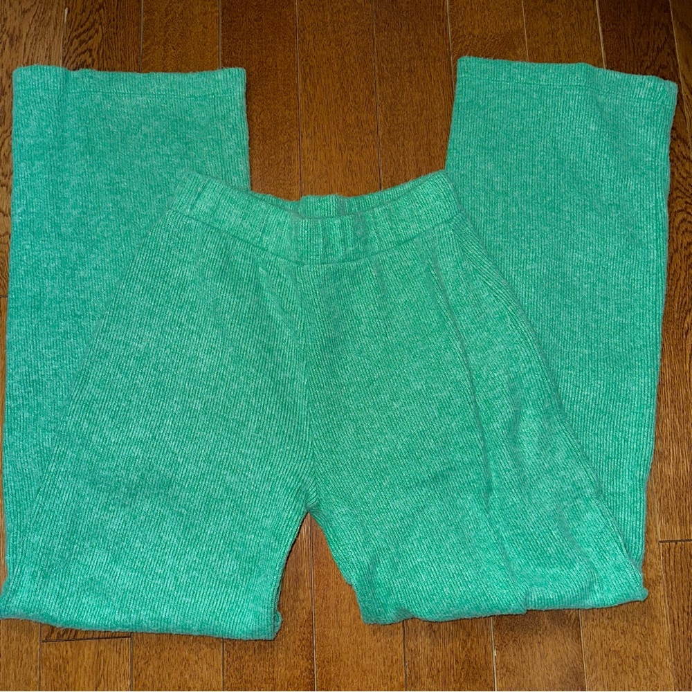 Wide leg knit pants